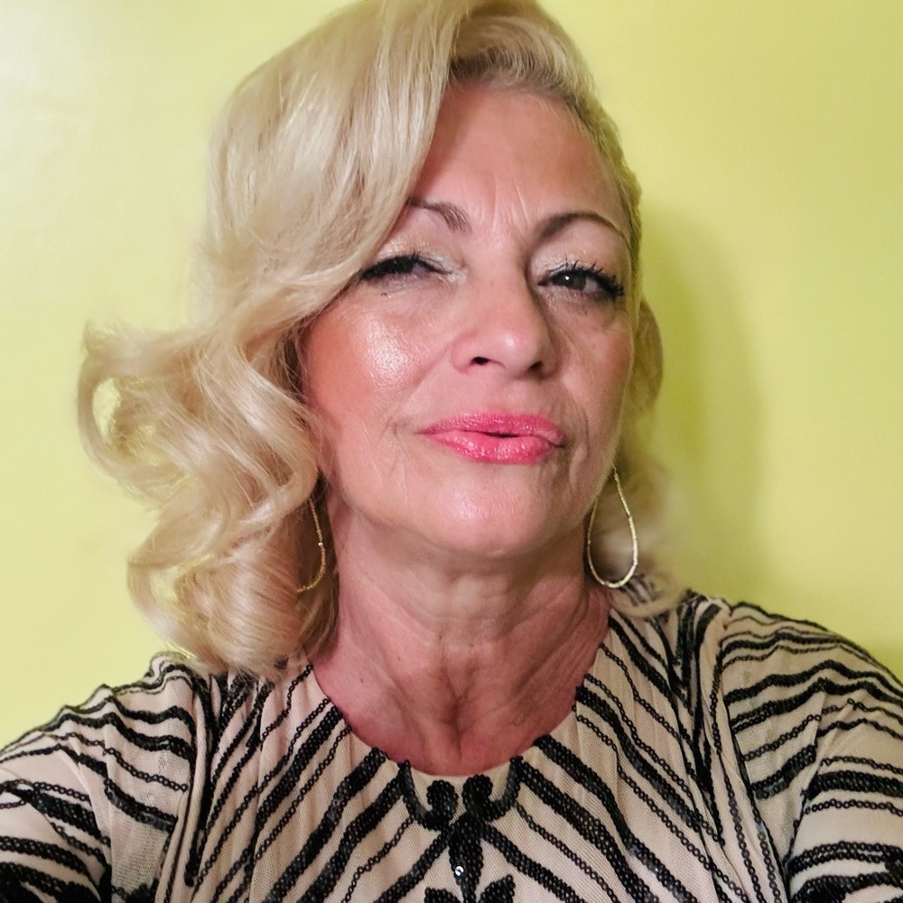 Meet your Posher, Sheila